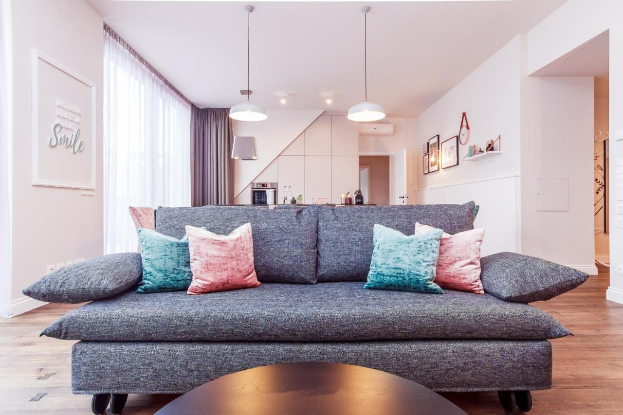 Urban Lodge - Apartments Wina Bagian luar foto